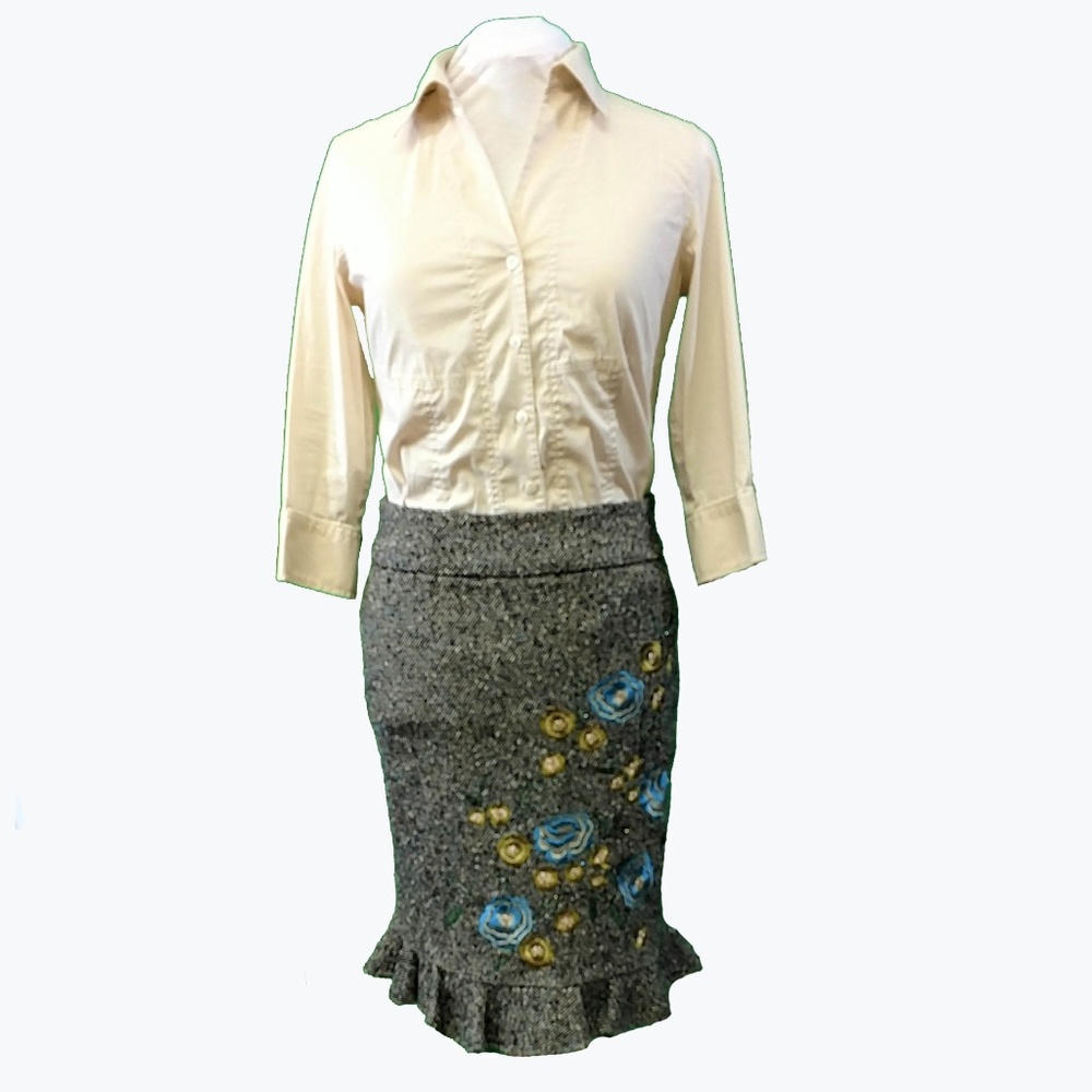 CLASSIQUES ENTIER® Tweed Pencil Skirt w/Embroidery